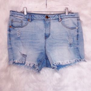scuffed beachy jean shorts